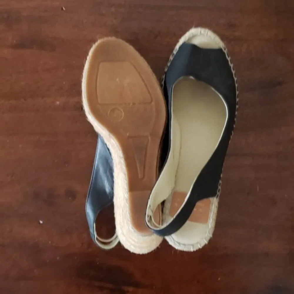 Fabiolas Black Leather Women's Wedge Size: 36